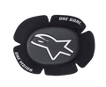 Alpinestars GP Sport Evo knæsliders, sort og hvid motorcykel racing knæsliders, med hvidt stjernelogo på en mørkegrå midterdel, fembladet kontureret design med "ONE GOAL ONE VISION" tekst, holdbar TPU-beskyttelse til bane- og sportskørsel