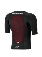Alpinestars Bionic Plasma LT Protection Jacket - Short Sleeve, set bagfra, sort åndbar mesh-konstruktion med rød tekstureret Nucleon PLASMA rygbeskytter, hvidt Alpinestars-navnetræk og stjernelogo, off-road og motocross beskyttelsesudstyr