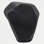 Alpinestars Nucleon Flex Plus skulderbeskytter, sort, motorcykelbeskyttelsesindsats med en perforeret åben cellestruktur i bikubemønster, fleksibelt og ergonomisk design til stødabsorbering