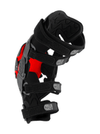 Alpinestars RK-1 Plasma knæskinne, motocross knæbeskytter, sort og rød, sidevisning med fire nummererede justerbare stropper og tekstureret indvendig polstring, teknisk beskyttelsesudstyr til off-road racing