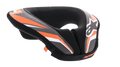 Alpinestars Youth Sequence Neck Roll, nakkebeskyttelse til motocross og MTB, sort antracit og orange, polstret U-formet design med forlænget hale for stabilitet, beskyttelsesudstyr til unge ryttere, med hvidt Alpinestars-logo