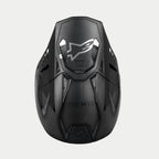 Alpinestars Supertech M10 Fame ECE 22.06 hjelm, motocrosshjelm, sort carbon mat og blank, top-down visning der fremhæver kulfibervævningen, aerodynamisk visir med sølvfarvet Alpinestars-logo og flere ventilationsåbninger til off-road racing.
