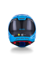Alpinestars Supertech M10 Flood-hjelm, motocross-hjelm, metallisk blå og mellemblå med sort kulfiber, set bagfra med 3K kulfiber-tekstur, hvide stjerne-logoer, MIPS-mærkat og ventilationsåbninger