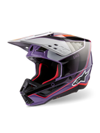 Alpinestars S-M5 Sail ECE-hjelm, motocross-hjelm, violet, sort og sølvblank, med rød indvendig polstring og detaljer, blank finish med markant Alpinestars-logo, aerodynamisk sølvvisir, professionelt beskyttelsesudstyr til off-road