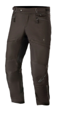 Alpinestars AST-1 V2 Waterproof Pants Short, sorte, vandtætte motorcykelbukser, touringbukser, vandtæt tekstilkonstruktion, lynlåslommer og justerbar talje, forbøjede ben med reflekterende logo