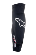 Alpinestars Aria knæbeskytter, sort og hvid, åndbart mesh-sleeve med et stort hvidt Astars-logo, 'ASTARS RIGHT'-tekst og en justerbar rem forneden, letvægtsbeskyttelse til mountainbike og cykling
