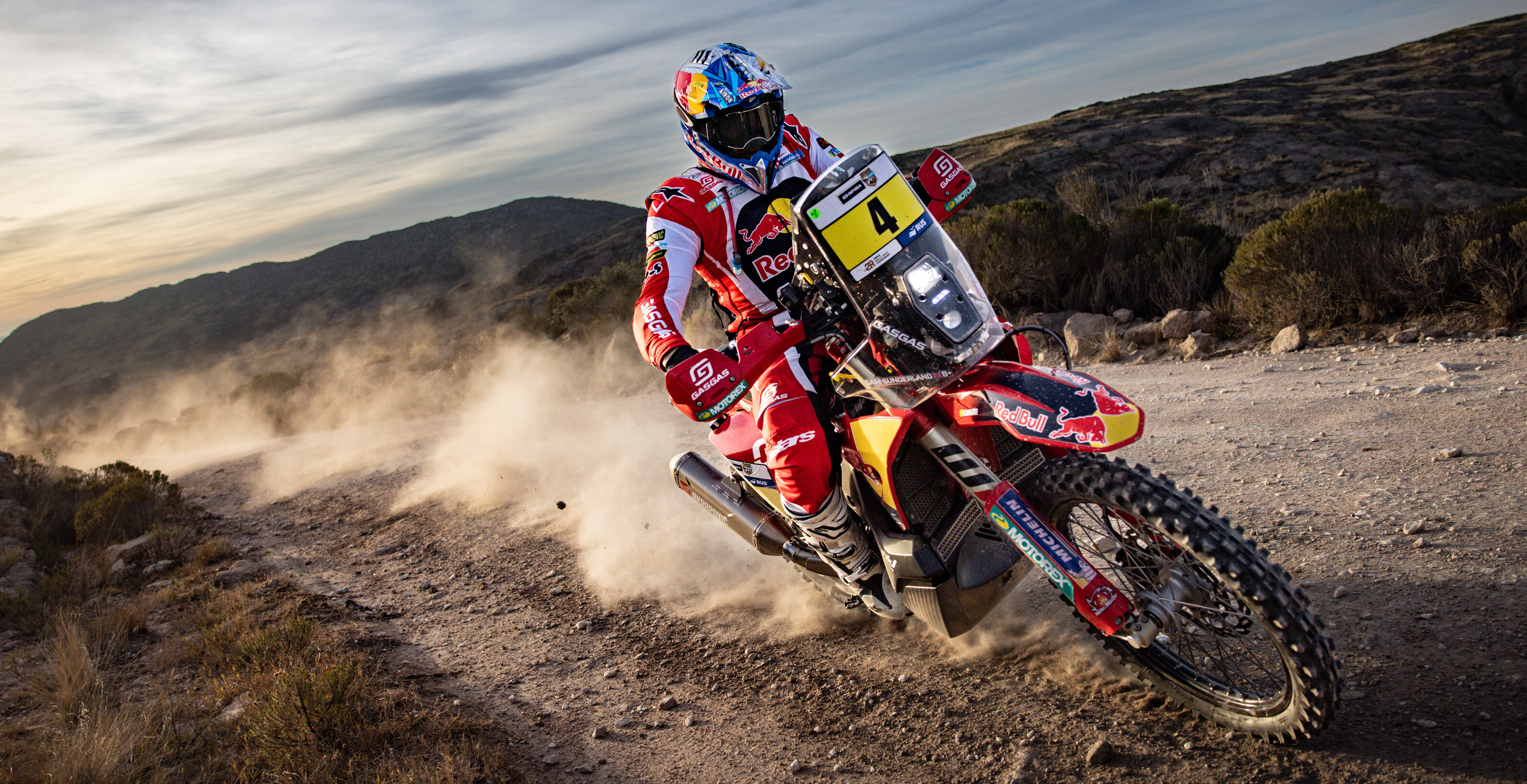 Dakar rider Sam Sunderland off-roading wearing full Alpinestars gear