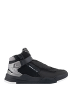 Alpinestars Speedflight Street-sko, motorcykelsko, sort og gun metal, high-top sneaker-profil med en tekstureret mesh-overdel, lateral lynlås og ankelrem, tyk sort sål med hvide detaljer på ydersålen, urban kørestil