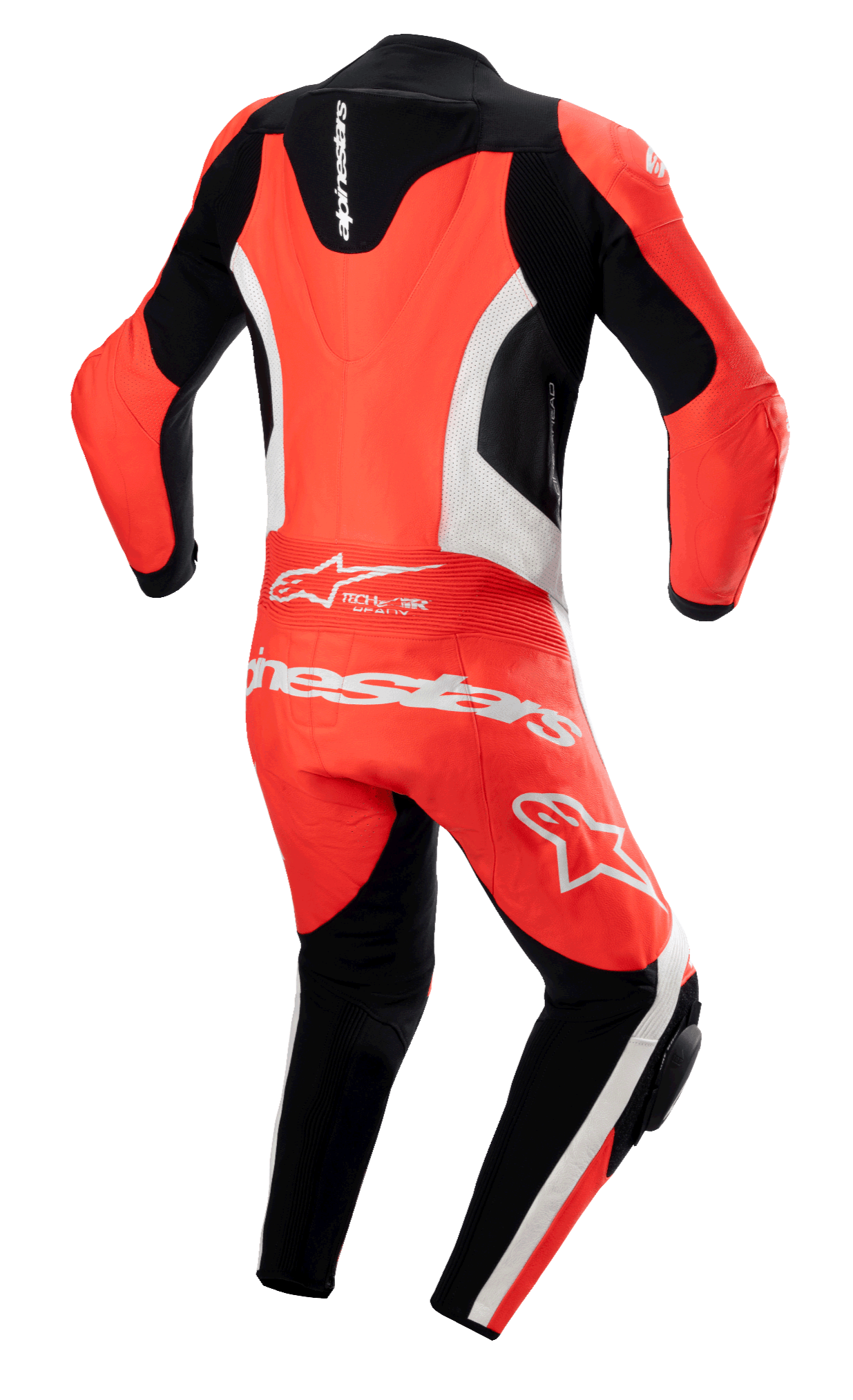 Alpinestars GP Force Lurv 1-Piece læderdragt, fluorescerende rød, hvid og sort, set bagfra med en aerodynamisk rygpukkel, hvide perforerede læderpaneler og markant hvid Alpinestars-branding på den nederste del af ryggen, professionel motorcykelracerdragt med harmonikastrækpaneler.